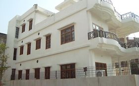 Welcome Inn at Ganges Varanasi